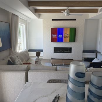 Hotel del Coronado, Curio Collection by Hilton - Villa at shore house - Coronado, CA