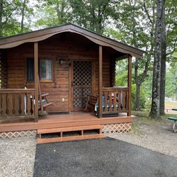 Indian River RV Resort and Campground - Cabin 3