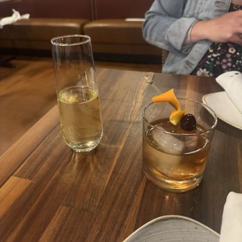 Orchard Restaurant - Before dinner drinks. - Steakhouses Near Me - Cle Elum, Washington