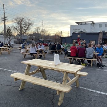 Monkey Barrel - Outdoor area - Bars Near Me - Denver, Colorado