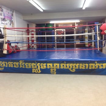 Long Beach Kick Boxing Center - Inside a sturdy nice ring - Kickboxing Near Me - Long Beach, California