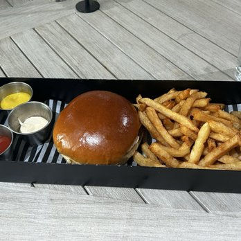 Little Joe’s Farmstead - burger - Burgers Near Me - Argyle, Texas Little Joe’s Farmstead - burger - Burgers Near Me - Argyle, Texas