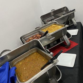 Dave & Buster's Milpitas - San Jose - city grill catering: beans, sausage, mac n cheese - Arcades Near Me - Milpitas, California