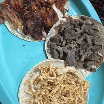 Antojitos La Chiapaneca - Al pastor, asada, pollo queso tacos - Mexican Near Me - Tulum, ROO Antojitos La Chiapaneca - Al pastor, asada, pollo queso tacos - Mexican Near Me - Tulum, ROO