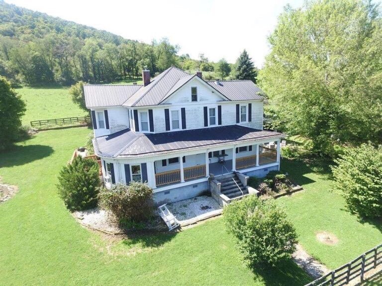 WEARY FEET HOSTEL Updated June 2024 13152 E Bluegrass Trail, Bland