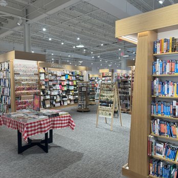 Barnes & Noble - Bookstores Near Me - Paramus, New Jersey