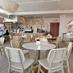 La Bella Cafe - The interior