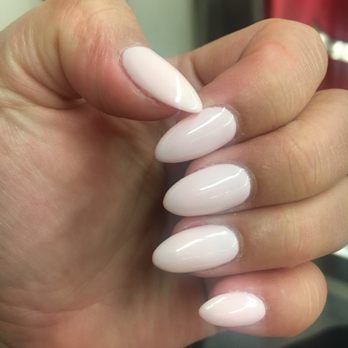 Nails On Yonge - Nail Salons Near Me - Toronto, Ontario