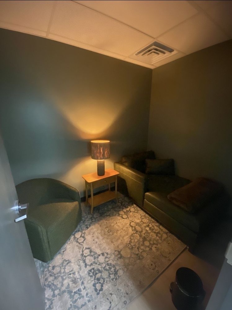 Huggy Bear Therapeutics - grief counselor in Omaha, NE