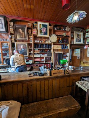Dick Mack's Pub by null