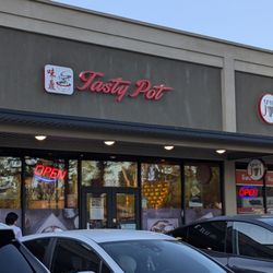 Tasty Pot - Outside