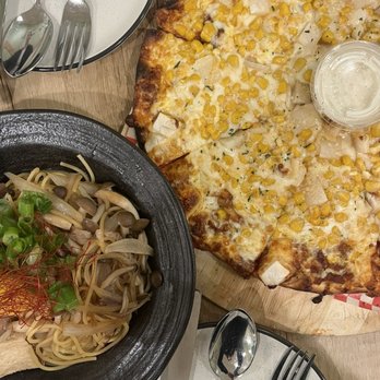 La Casa Mia - Sukiyaki pasta and mayo cheese mochi pizza - Italian Near Me - Milpitas, California La Casa Mia - Sukiyaki pasta and mayo cheese mochi pizza - Italian Near Me - Milpitas, California