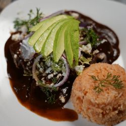 Jungla Mexican Food Crypto Bar - Enchiladas de Mole Poblano