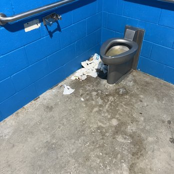 Waterleaf Park - Dirty bathroom - Parks Near Me - Kyle, Texas Waterleaf Park - Dirty bathroom - Parks Near Me - Kyle, Texas