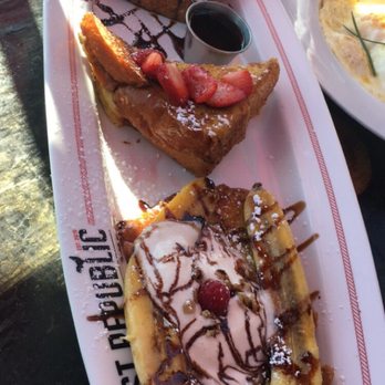 Breakfast Republic - French Toast - Breakfast & Brunch Near Me - San Diego, California
