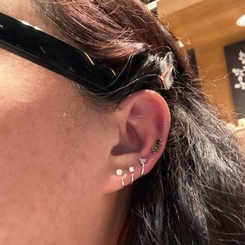 STUDS - Got my snakebite midi piercing! - Jewelry Near Me - Los Angeles, California STUDS - Got my snakebite midi piercing! - Jewelry Near Me - Los Angeles, California
