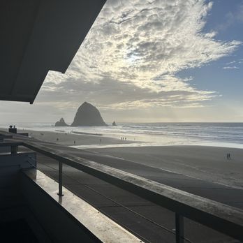 Surfsand Resort - View from the balcony - Hotels Near Me - Cannon Beach, Oregon Surfsand Resort - View from the balcony - Hotels Near Me - Cannon Beach, Oregon