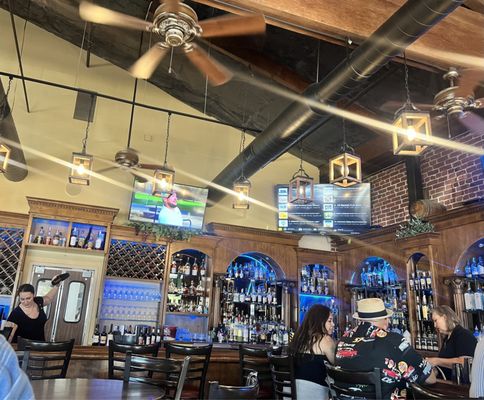 Brick House Restaurant & Catering by null
