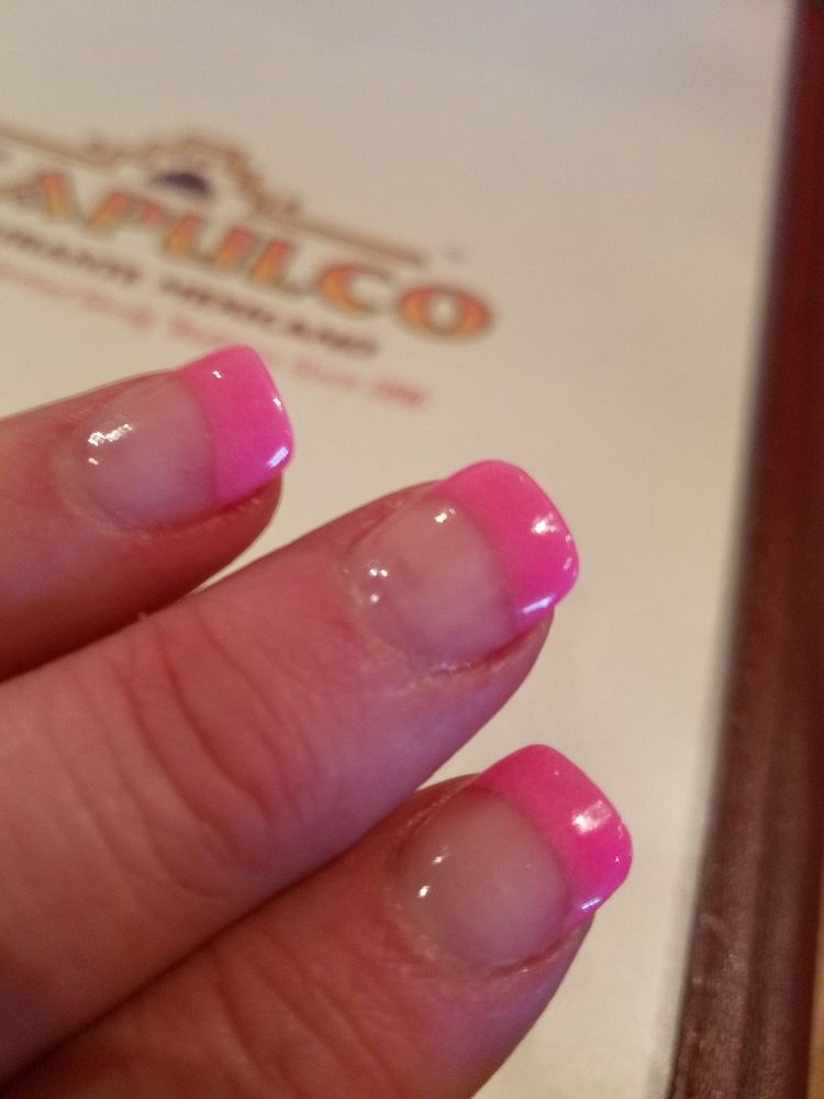Perfect 10 Nails and Spa Logo