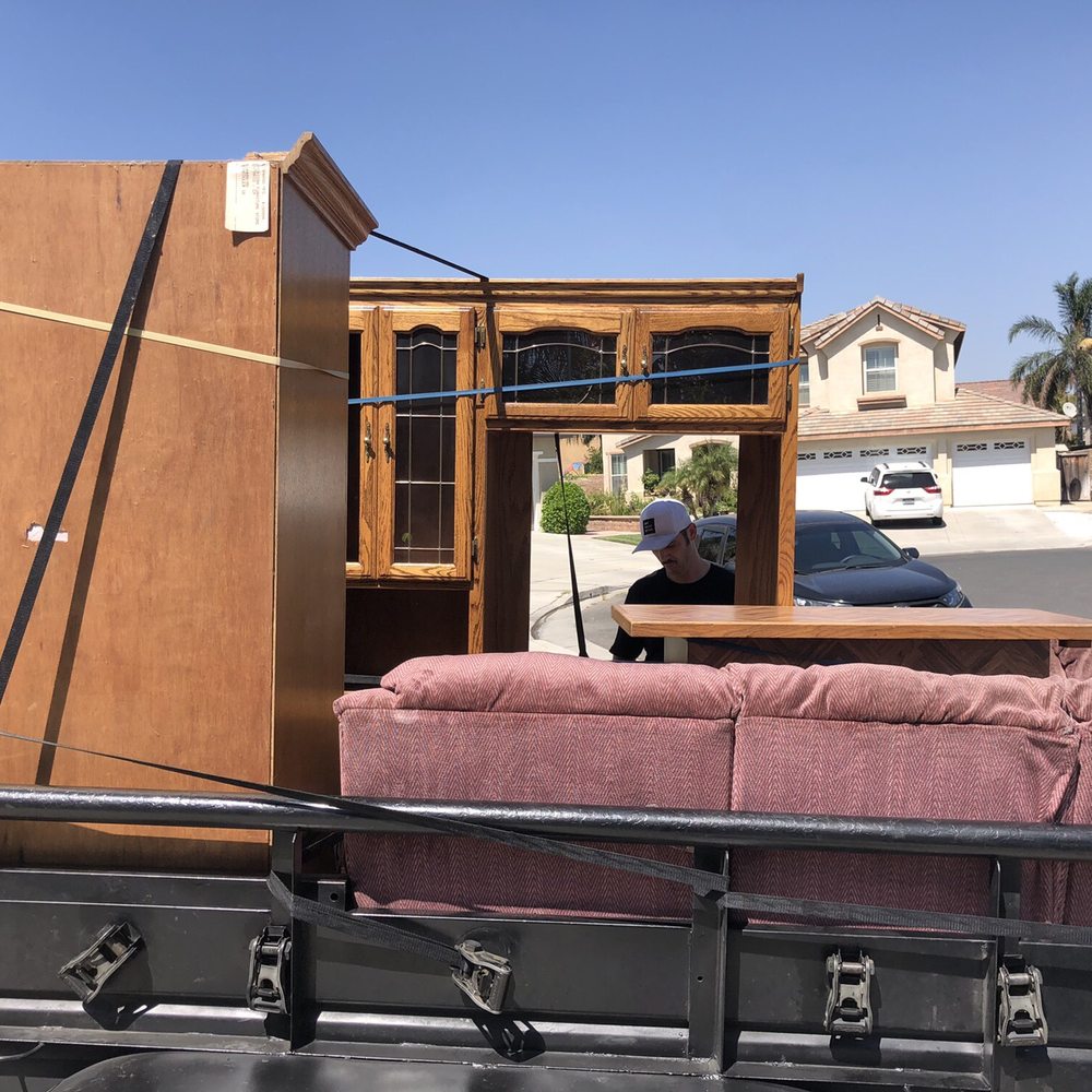 Dirt Cheap Mover - Furniture - Movers Near Me - Corona, California Dirt Cheap Mover - Furniture - Movers Near Me - Corona, California