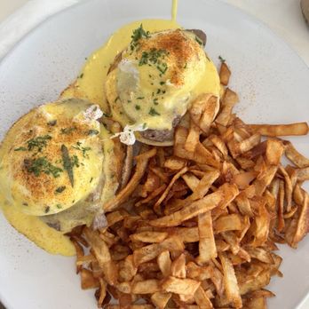 Toast on First - Filet Mignon Benedict - Coffee & Tea Near Me - Whittier, California Toast on First - Filet Mignon Benedict - Coffee & Tea Near Me - Whittier, California