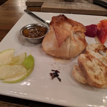 NAPA Kitchen + Bar Dublin - Awesome baked brie - New American Near Me - Dublin, Ohio NAPA Kitchen + Bar Dublin - Awesome baked brie - New American Near Me - Dublin, Ohio