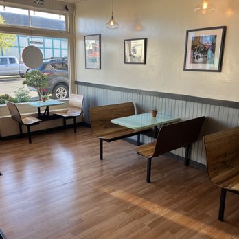 Drop In Donuts - Sitting area - Donuts Near Me - Fort Bragg, California