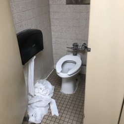 Circusland Rv Park - Rest room closest to entrance