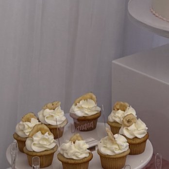 Lil Bites Bakery - Banana mini cupcakes - Caterers Near Me Lil Bites Bakery - Banana mini cupcakes - Caterers Near Me