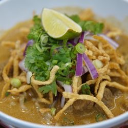 Meng's kitchen - Beef Khao Soi