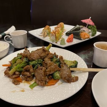 Robongi - beef and broccoli - Chinese Near Me - Valrico, Florida