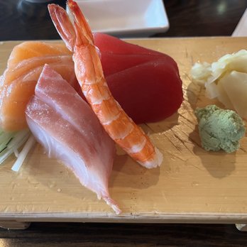 YAMA Japanese Restaurant - Sashimi lunch, 9pc - Japanese Near Me - Beaver, Pennsylvania YAMA Japanese Restaurant - Sashimi lunch, 9pc - Japanese Near Me - Beaver, Pennsylvania