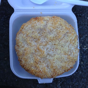 Sweet Revenge - Garlic bacon Mac and cheese - worth the wait in line. - Desserts Near Me - Honolulu, Hawaii
