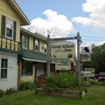 The Gray Ghost Inn - Bed & Breakfast Near Me - West Dover, Vermont The Gray Ghost Inn - Bed & Breakfast Near Me - West Dover, Vermont