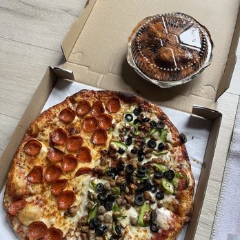 Rico's Pizza - Pizza Near Me - Gold Bar, Washington