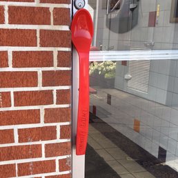 Love the spoon door handle! Love the spoon door handle!