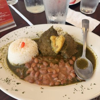 Peru Cafe Express - Beef with rice and beans - Peruvian Near Me - Houston, Texas
