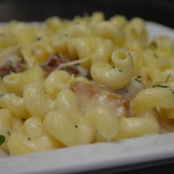 Terry's Terrace - Mac n Cheese - Bars Near Me - Harrison Township, Michigan