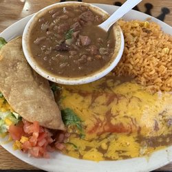 Taqueria Reyes - Combination Plate