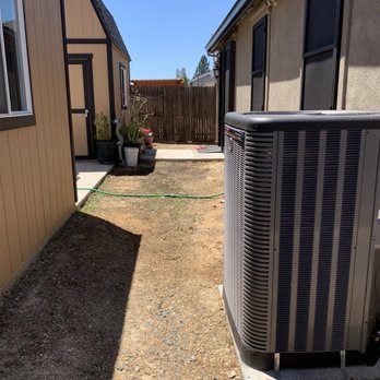 Bernal's Landscaping & Maintenance - 5/7/2022: Bernal's Landscaping & Maintenance performed serious weed abatement! - Landscaping Near Me Bernal's Landscaping & Maintenance - 5/7/2022: Bernal's Landscaping & Maintenance performed serious weed abatement! - Landscaping Near Me
