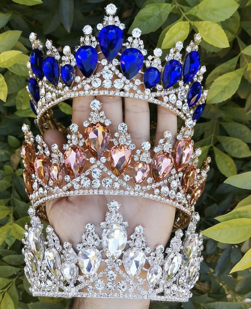 ESMERALDA’S BOUTIQUE TAMPA Updated September 2024 13 Photos