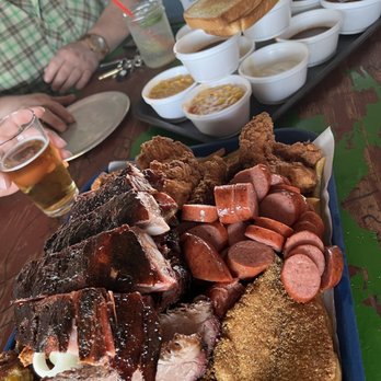 Loco Coyote Grill - Pig out for 6 - Barbeque Near Me - Glen Rose, Texas
