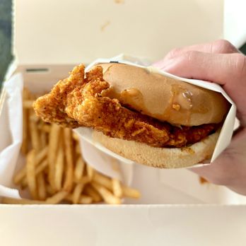 Wing Ferno - Chicken Sandwich - Chicken Wings Near Me - Gardena, California Wing Ferno - Chicken Sandwich - Chicken Wings Near Me - Gardena, California