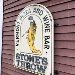 Stone’s Throw Pizza