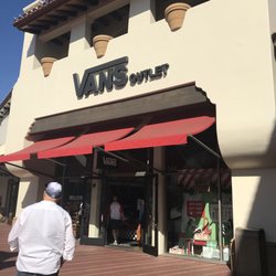 outlet vans near me