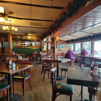 The Mucky Duck - Seafood Near Me - Captiva, Florida