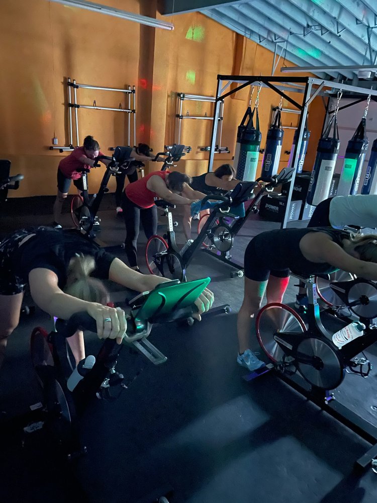 PERSONAL SPACE FITNESS Updated October 2024 31 Photos 5213 Daggett Ave, St. Louis