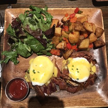 The Pomeroy - Egg Benedict with Bacon! - New American Near Me - Astoria, New York The Pomeroy - Egg Benedict with Bacon! - New American Near Me - Astoria, New York
