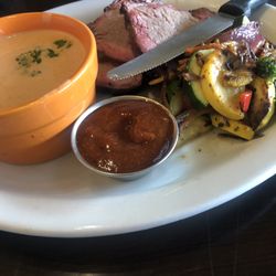 Mann Creek Cafe - Tri tip platter with lobster bisque and veggies