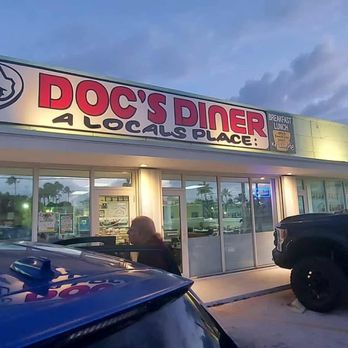 Doc's Diner - Front area - Seafood Near Me - Key Largo, Florida